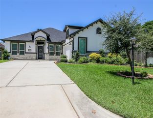 124 Wyndemere Drive, Montgomery, TX 77356
