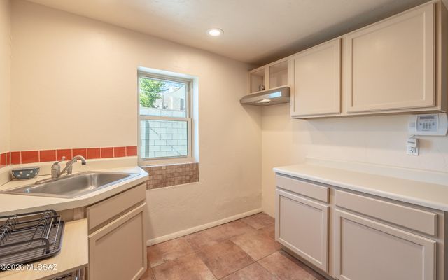 1313 W St Clair Street, Tucson, AZ 85745