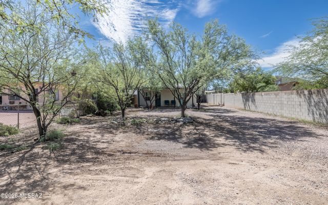 1313 W St Clair Street, Tucson, AZ 85745