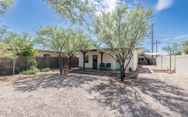 1313 W St Clair Street, Tucson, AZ 85745