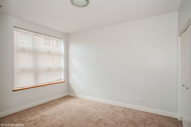 7211 N Oakley Avenue 7211, Chicago, IL 60645