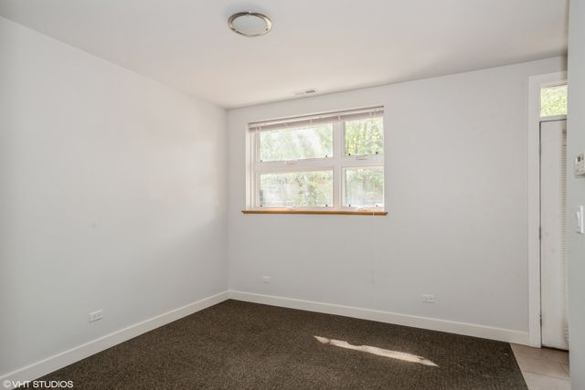 7211 N Oakley Avenue 7211, Chicago, IL 60645