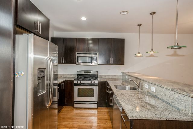 7211 N Oakley Avenue 7211, Chicago, IL 60645