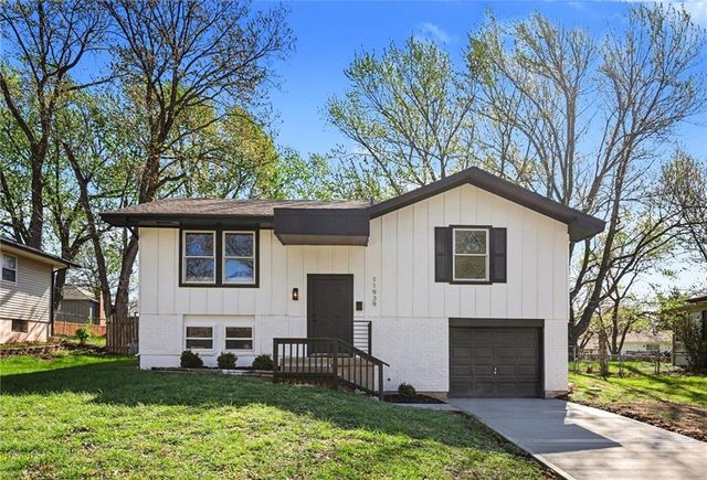 11939 Smalley Avenue, Grandview, MO 64030