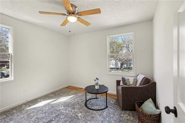 11939 Smalley Avenue, Grandview, MO 64030