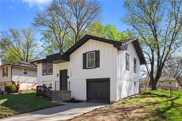 11939 Smalley Avenue, Grandview, MO 64030