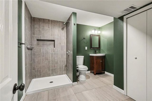 11939 Smalley Avenue, Grandview, MO 64030