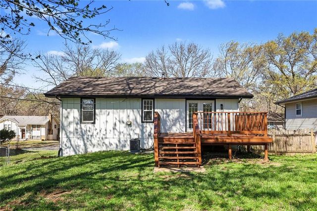 11939 Smalley Avenue, Grandview, MO 64030