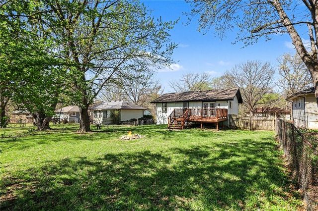 11939 Smalley Avenue, Grandview, MO 64030
