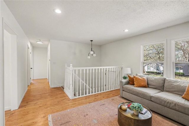 11939 Smalley Avenue, Grandview, MO 64030