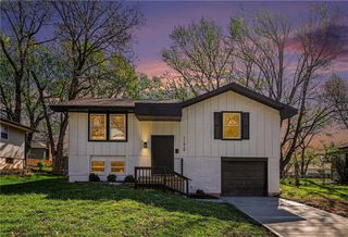11939 Smalley Avenue, Grandview, MO 64030