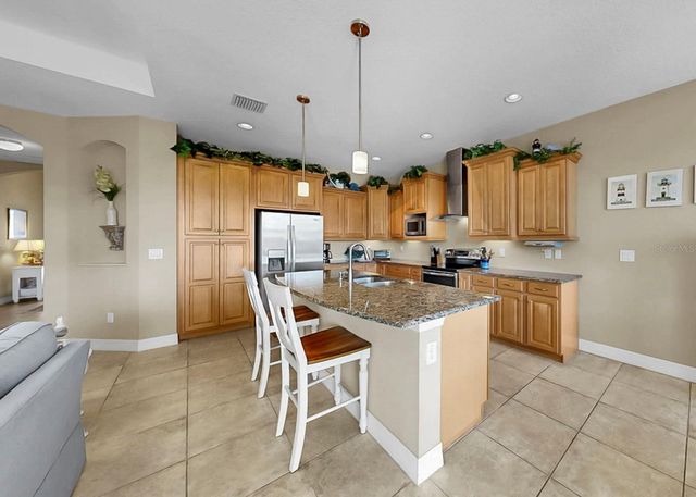 916 SPINDLE PALM WAY, Apollo Beach, FL 33572