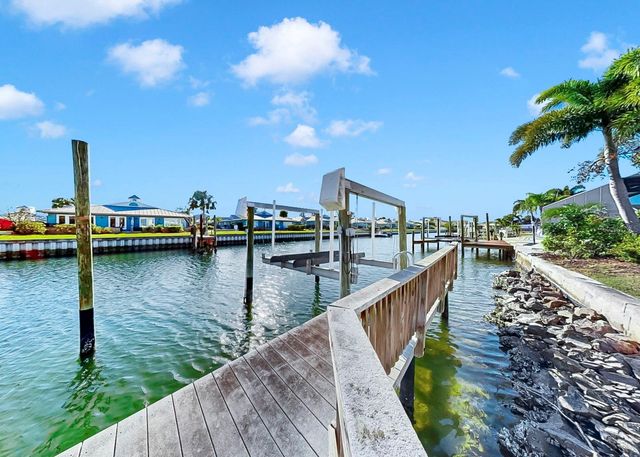 916 SPINDLE PALM WAY, Apollo Beach, FL 33572