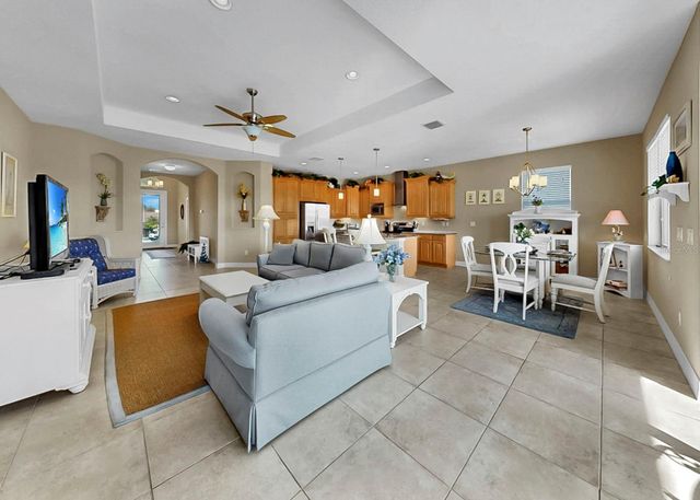 916 SPINDLE PALM WAY, Apollo Beach, FL 33572