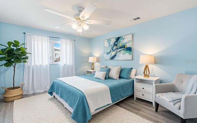 327 39TH AVENUE, St Pete Beach, FL 33706