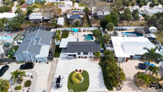 327 39TH AVENUE, St Pete Beach, FL 33706