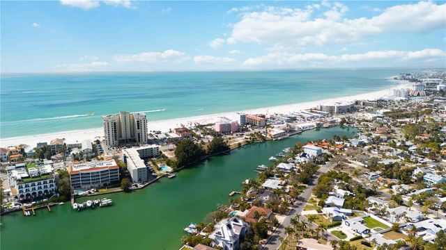 327 39TH AVENUE, St Pete Beach, FL 33706