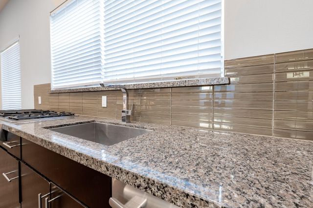 2110 Crocker Street, Houston, TX 77006