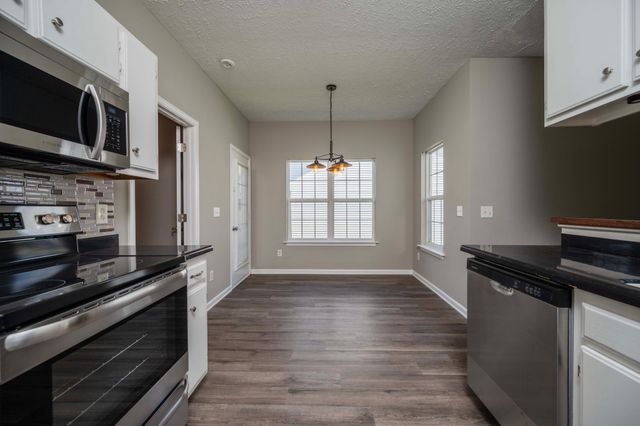 2642 Sewanee Pl, Murfreesboro, TN 37128
