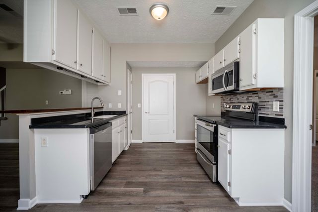 2642 Sewanee Pl, Murfreesboro, TN 37128