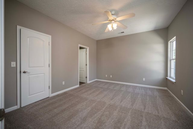 2642 Sewanee Pl, Murfreesboro, TN 37128
