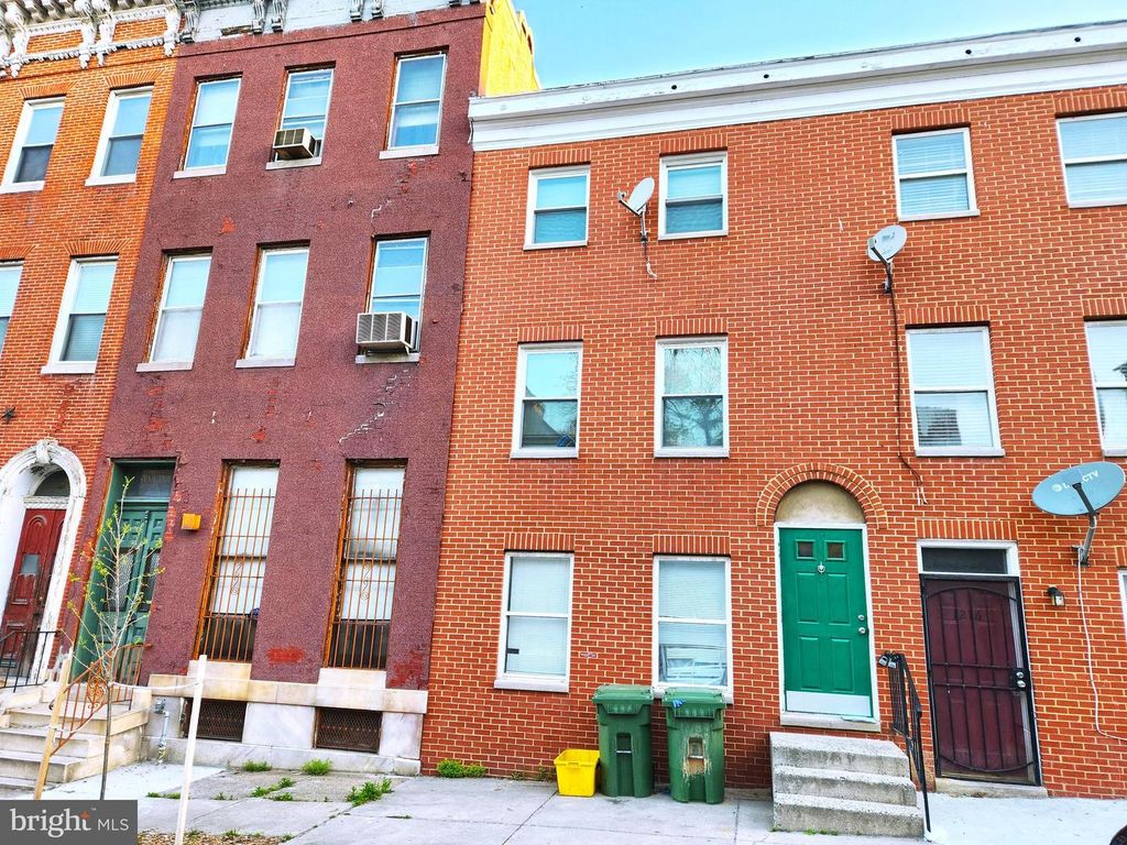 Image 1 of property listing at 1216-1 W LAFAYETTE AVE #3, Baltimore, MD 21217