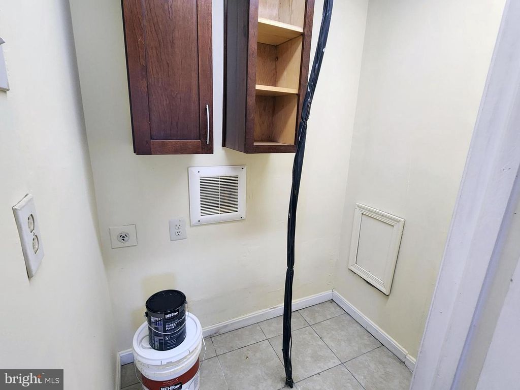 Image 14 of property listing at 1216-1 W LAFAYETTE AVE #3, Baltimore, MD 21217