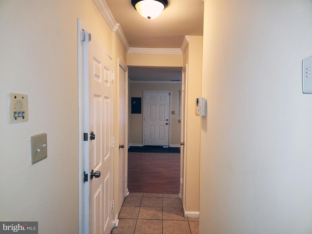 Image 17 of property listing at 1216-1 W LAFAYETTE AVE #3, Baltimore, MD 21217