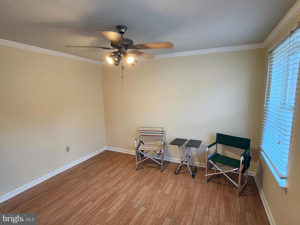 Image 3 of property listing at 1216-1 W LAFAYETTE AVE #3, Baltimore, MD 21217