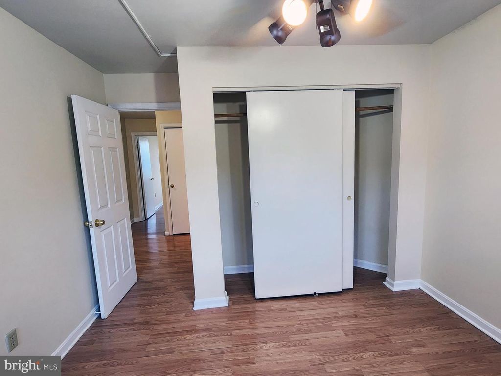 Image 9 of property listing at 1216-1 W LAFAYETTE AVE #3, Baltimore, MD 21217