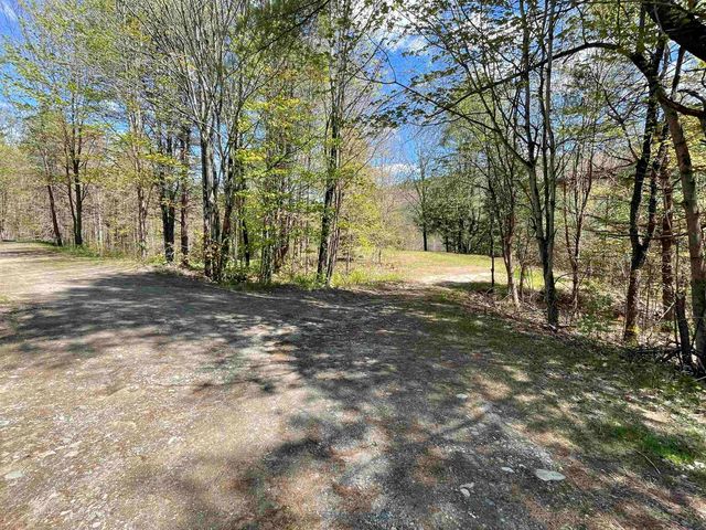 91 VT Route 35, Athens, VT 05143