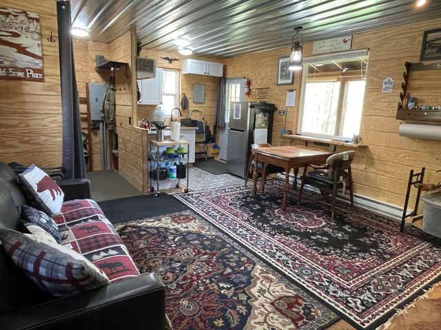 91 VT Route 35, Athens, VT 05143