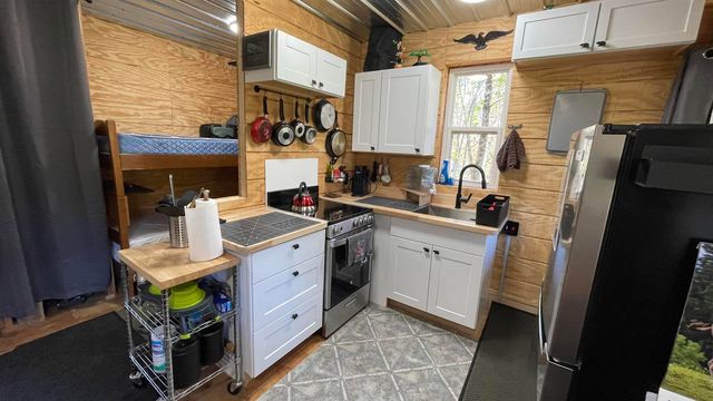 91 VT Route 35, Athens, VT 05143