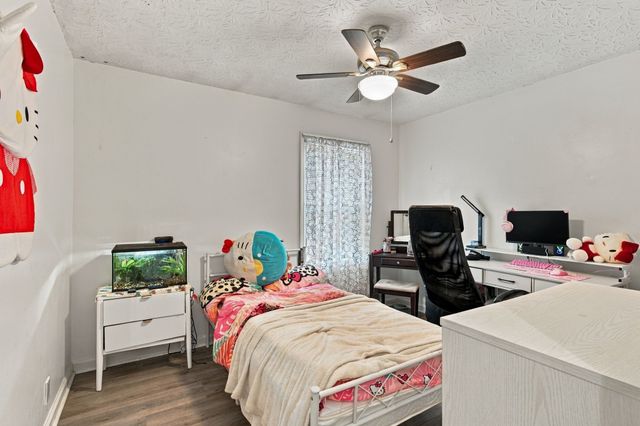 2015 Patricia Dr, Greenbrier, TN 37073