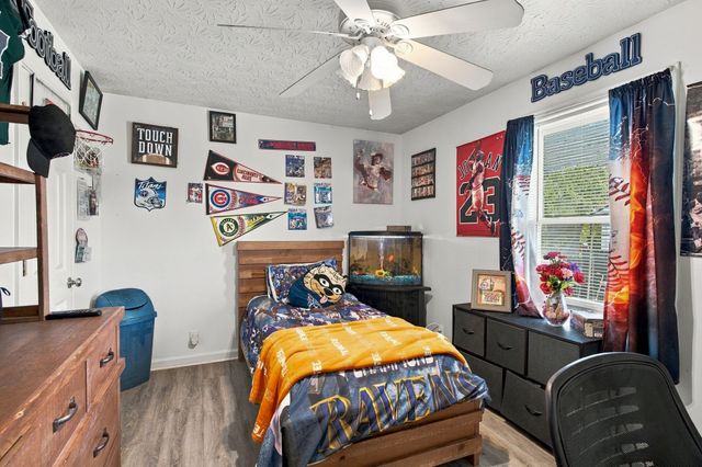 2015 Patricia Dr, Greenbrier, TN 37073