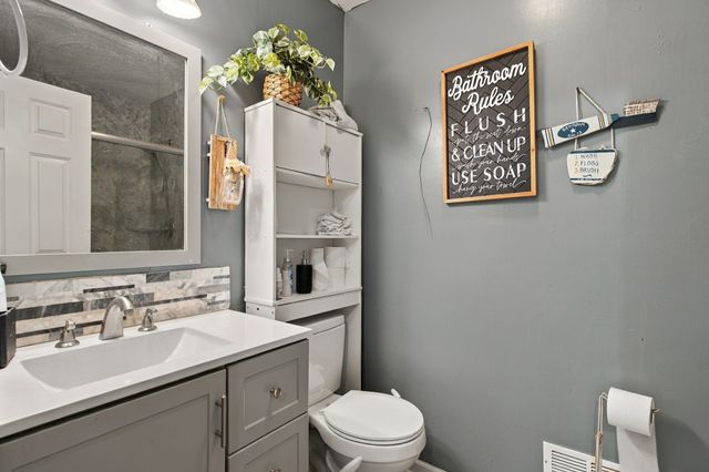 2015 Patricia Dr, Greenbrier, TN 37073
