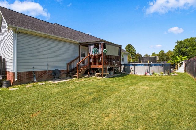 2015 Patricia Dr, Greenbrier, TN 37073