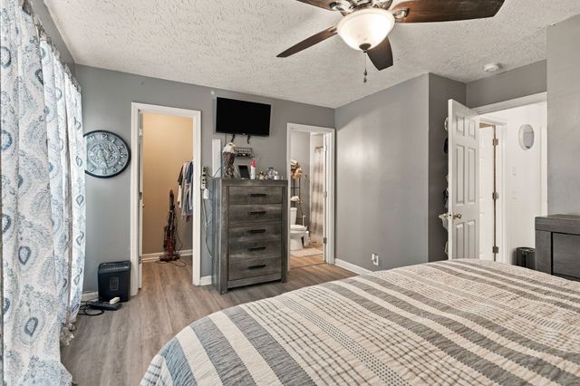 2015 Patricia Dr, Greenbrier, TN 37073