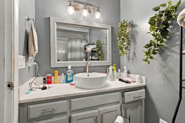 2015 Patricia Dr, Greenbrier, TN 37073