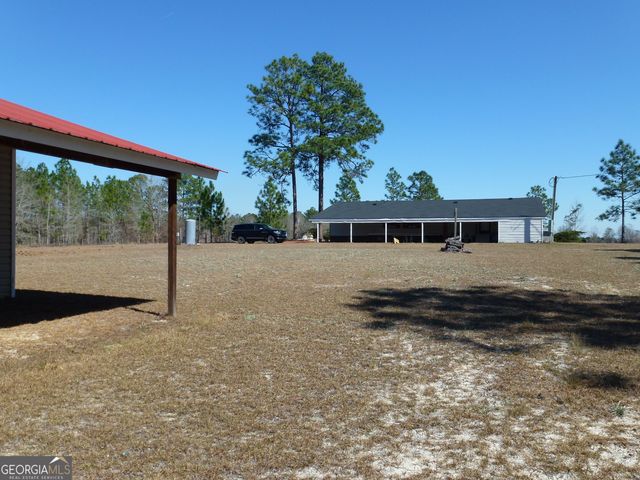 2283 Wilton Threatt Road, Claxton, GA 30417