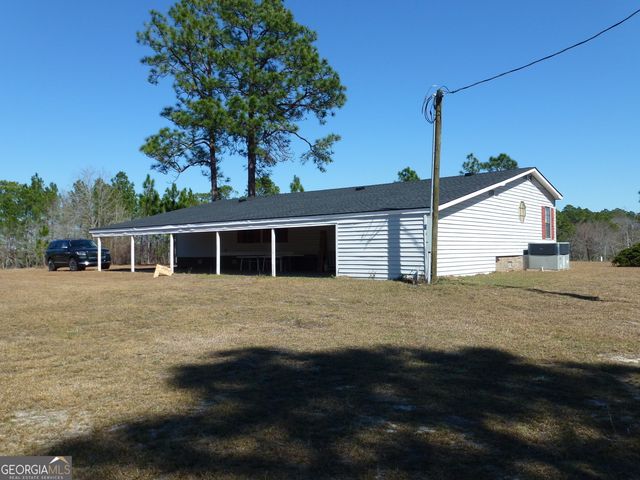 2283 Wilton Threatt Road, Claxton, GA 30417
