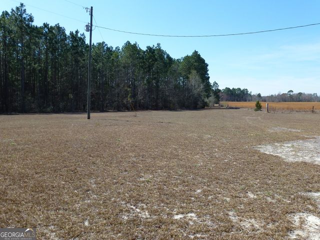 2283 Wilton Threatt Road, Claxton, GA 30417