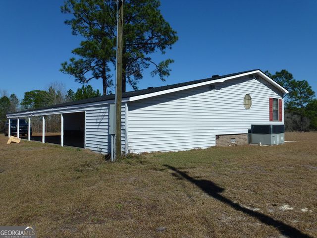 2283 Wilton Threatt Road, Claxton, GA 30417