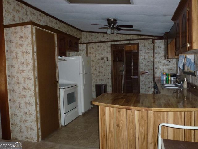 2283 Wilton Threatt Road, Claxton, GA 30417