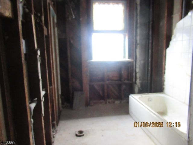 817 S 12Th St, Newark City, NJ 07108