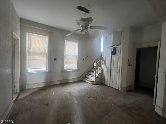 817 S 12Th St, Newark City, NJ 07108