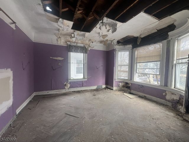 817 S 12Th St, Newark City, NJ 07108