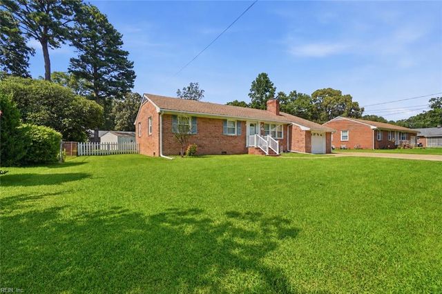 4208 Nina DR, Chesapeake, VA 23321
