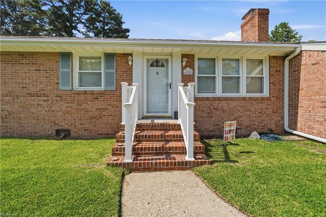 4208 Nina DR, Chesapeake, VA 23321