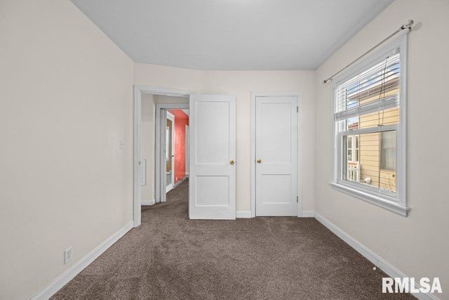 1916 33RD Street, Moline, IL 61265